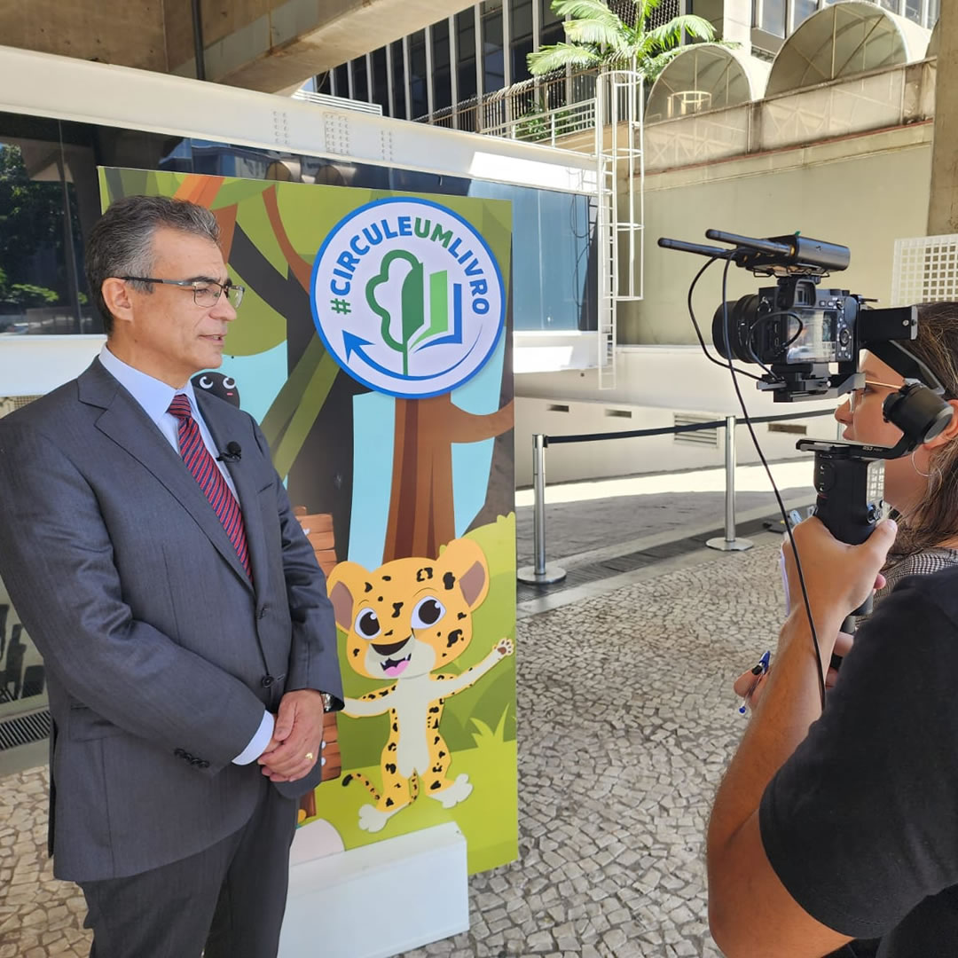 Leograf participa da #circuleumlivro